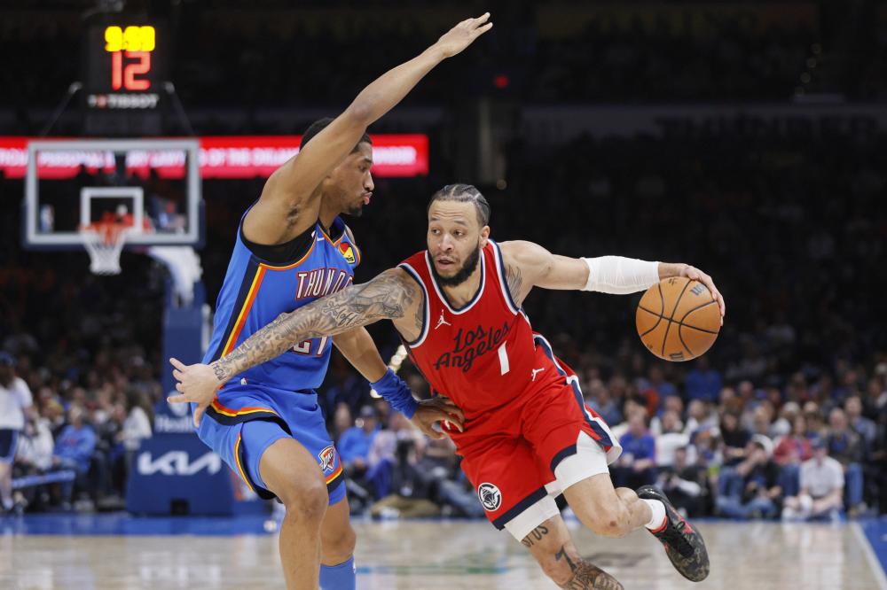 通过满足萨 通过满足萨