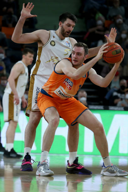 的舞台上 的舞台上